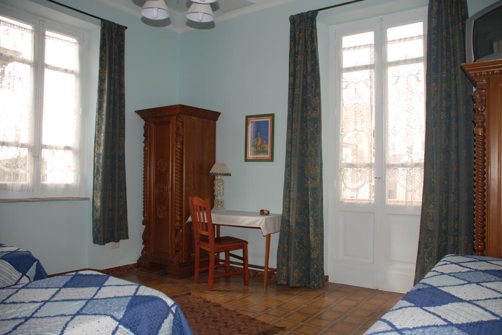B&B Casettazzurri Реджо ди Калабрия Стая снимка